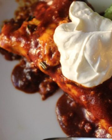 You say enchilada, I say YUMMY! Our Black Bean Enchilada Recipe features ground beef, black beans and kitchen staples to create a delicious Mexican meal.